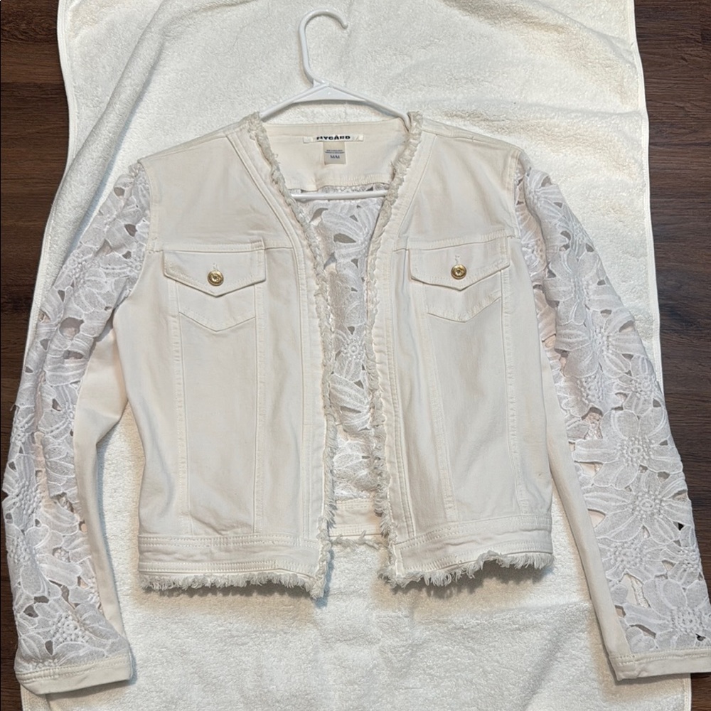 Women's Cream Lace Sleeve Jacket